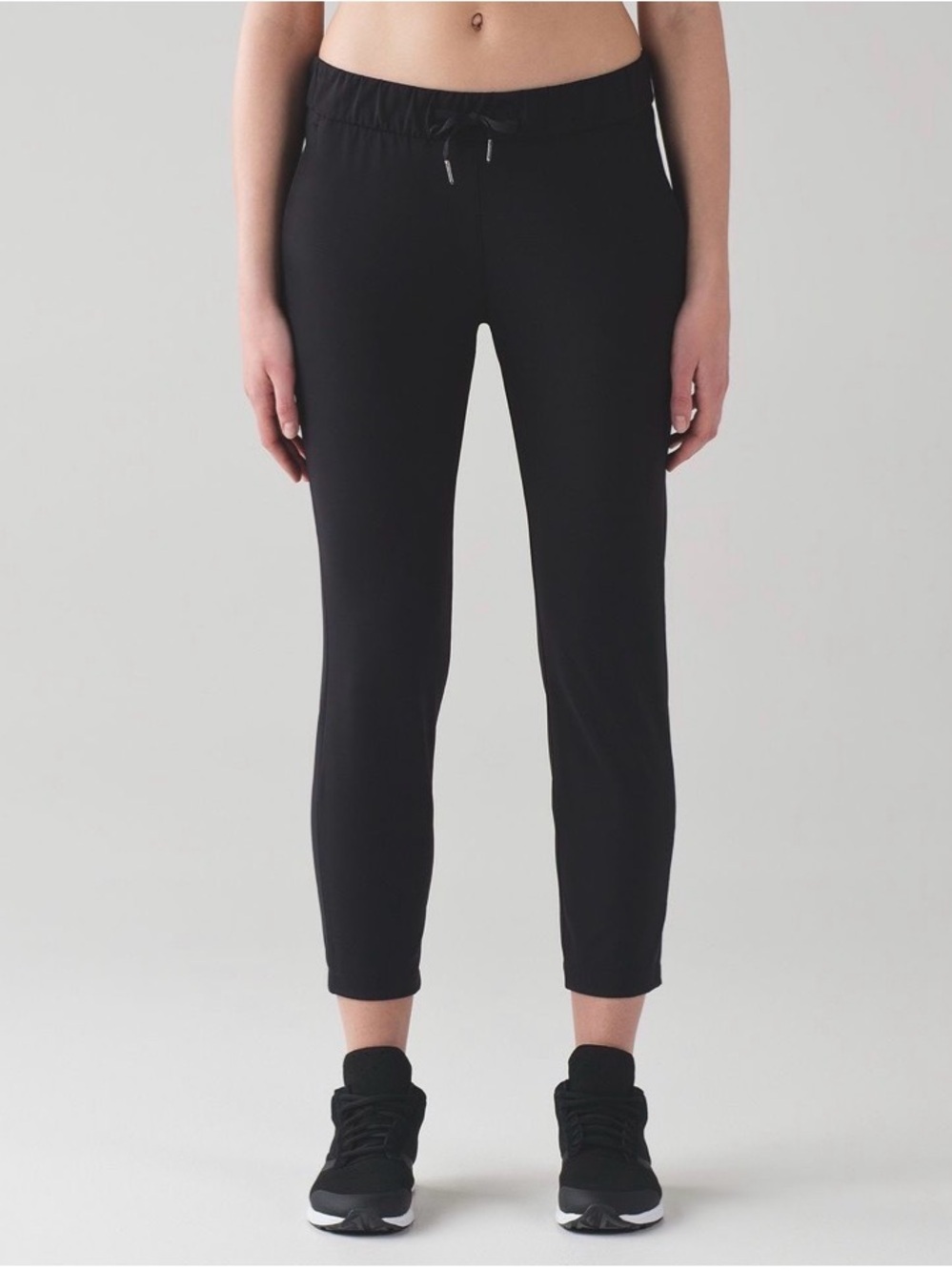 Lululemon | On the Fly Workout Pants | Black | Size 8 - Picture 2 of 6